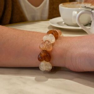 Bracelet Petit lataux perles beiges et ambrées, bijou fait main Aime tes Bijoux